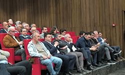 Siyasiler de meclis toplantısında