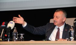 Büyükşehir meclisinde meclis üyeleri içini döktü
