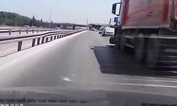 Başiskele’de Kamyon Otomobili Önüne Alıp Sürükledi