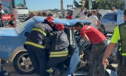 Otoyolu birbirine kattı: Karşı şeride geçip kaza yaptı