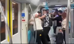 Marmaray’da Yumruklu Kavga! Güvenlik Görevlisine Saldırı Kamerada