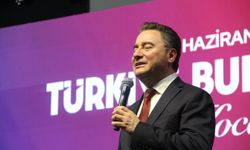 Muhalefetin desteğiyle seçime girdi, muhalefeti hedef tahtasına koydu