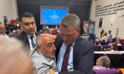 AK Partili Başkanı Eleştirdi, Yaka Paça Dışarı Atıldı