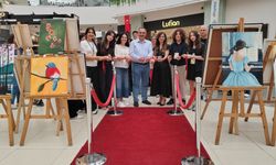 Zamane renkleri tuvale taşındı