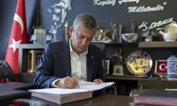 Özgür Özel YENİ Parti’nin logosunu paylaştı