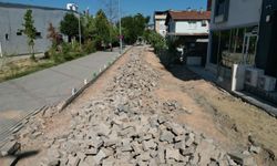 İzmit’te 5 sokakta yol ve kaldırım çalışması