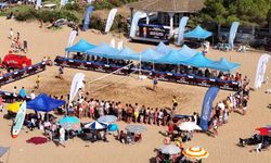 Kumcağız’da plaj voleybolu heyecanı