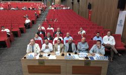 Büyükşehir meclisinde CHP sıraları belediye başkansız toplandı