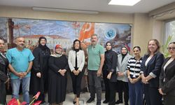 Anahtar Parti kadınlarından Türk Ocakları'na ziyaret