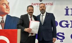 Zafer Partisi İlçe Başkanı Partiyle Olan Bağını Kopardı
