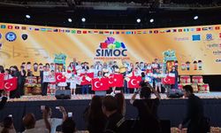 9 yaşındaki matematik dahisi Sarp Arel'den Singapur'da bir uluslararası başarı daha