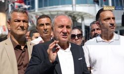 CHP'li yöneticiler belediye önünden seslendi