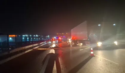 Otoyolda Yürüyen Adam Canından Oldu