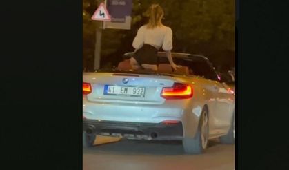 41 Plakalı Araçta Dans Şov Trafiği Kilitledi