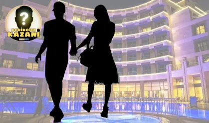 Otelde yakalanan gazeteci ve siyasetçi kim?