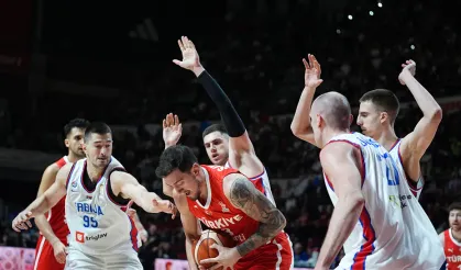 12 Dev Adam Sırbistan’ı Devirip 2. Turu Garantiledi