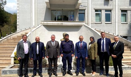 İYİ Parti’den Körfez'de Kritik Temaslar