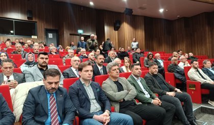 İl Başkanları Meclisi Omuz Omuza İzledi