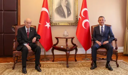 Bahçeli, Özel’i arayarak Kurban Bayramı’nı kutladı