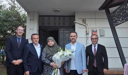 Vali Aktaş’tan Şehit Babasına Babalar Günü Ziyareti
