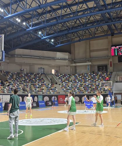 Kocaeli Kadın Basketbol - Dardanel Çanakkale Belediyespor maçı yarım saate yakın durdu
