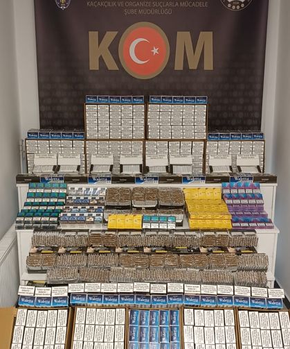 Gölcük’te Kaçakçılara Darbe! 158 Bin Makaron Ele Geçirildi