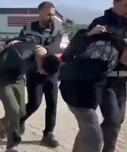 Kollarını Kabloyla Bağlayıp Tecavüz Ettiler