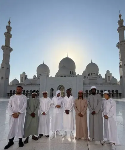 Dünyaca Ünlü Rapçi Müslüman Olduğunu Açıkladı!