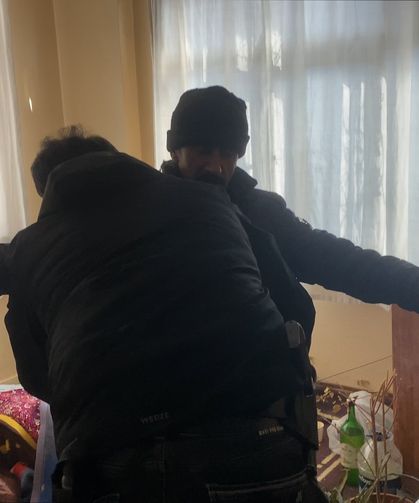 Cezaevinden Çıktı, Balkondan Girdiği Boş Evde 2 Gün Yaşadı