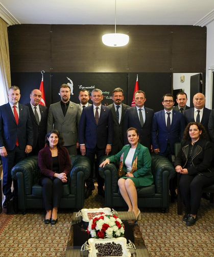 Veteriner hekimlerden Başkan Özgür Özel’e “temsil” vurgusu