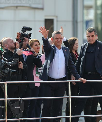 Özgür Özel Kocaeli'ye Teşekkür Etti