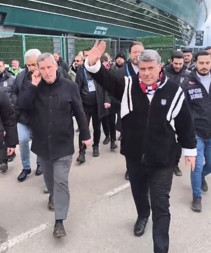 Beşiktaş Başkanı Adalı deplasman tribününde