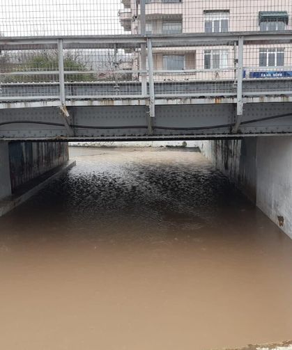 Kocaeli’de yağmur taşkına neden oldu