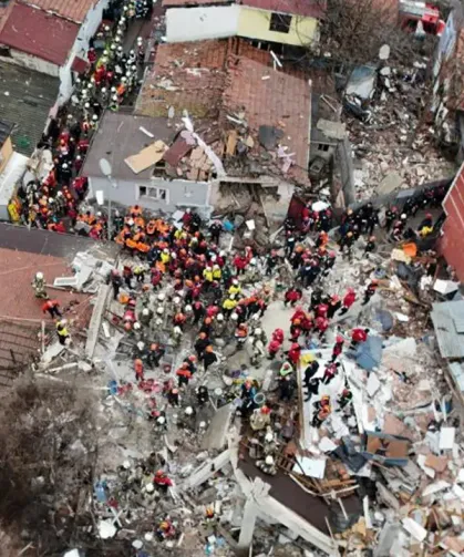 İstanbul'da Binalar Neden Çöktü? Patlama İddiasına Yanıt Geldi