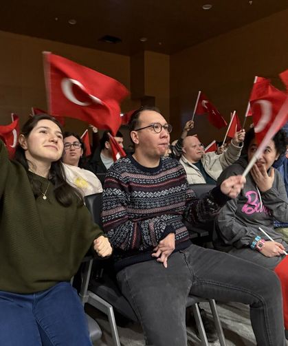 Beyaz Kalpler’de Mehmet Akif Ersoy Anıldı