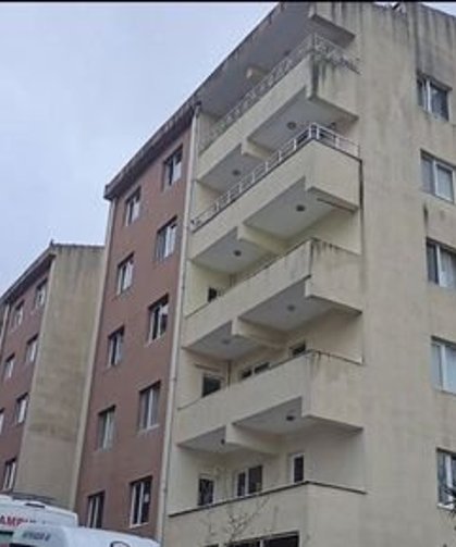 Anne ve Babasını Vurdu, Ardından İntihar Etti