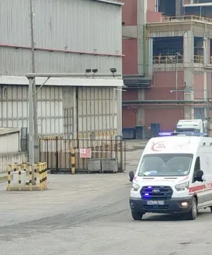 Dilovası’nda Fabrikada Yüksekten Düşen 3 İşçi Can Verdi