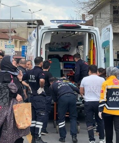 9 yaşındaki çocuk otomobilin altında kaldı