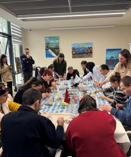 Cam Atıklar Sanata Dönüştü: Gonca’da Anlamlı Atölye