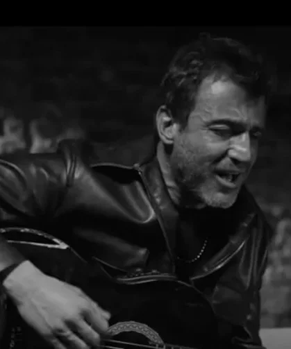 Ünlü Şarkıcı Hayatını Kaybetti