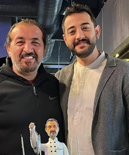 Ünlü şefin oğlu siyasete girdi: Sosyal medyadan duyuruldu