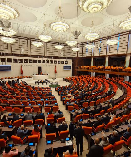 Milyonları İlgilendiriyor: Doğum İzni 24 Haftaya Çıkıyor, Sosyal Medyaya Düzenleme Geliyor