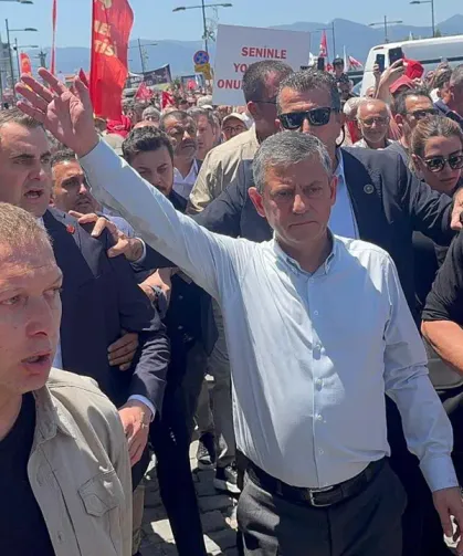 İzmir’de Mitinge Müdahale, Gündoğdu’da Sandık Mesajı