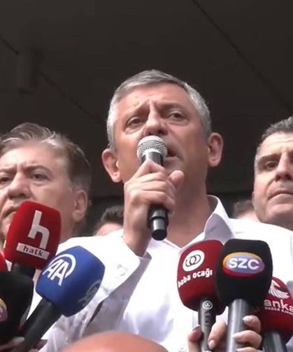 Özgür Özel Tebligatı Yırttı, TBMM’ye Yürüyor