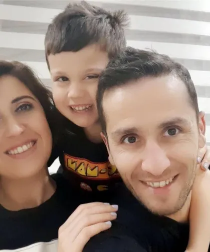 Eşi ve Oğlunu Boğdu