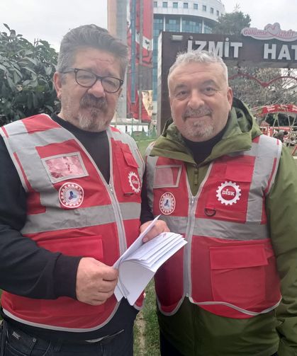 "Demokrasi zayıfladıkça ekmek küçülüyor”