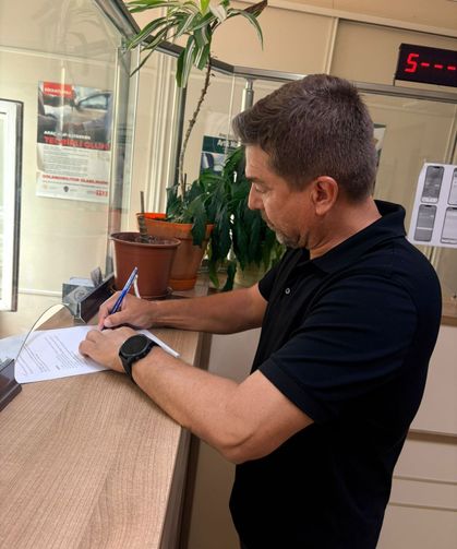 CHP Kocaeli'nin Eski Başkanı Sarı Kurultay İçin İmza Verdi