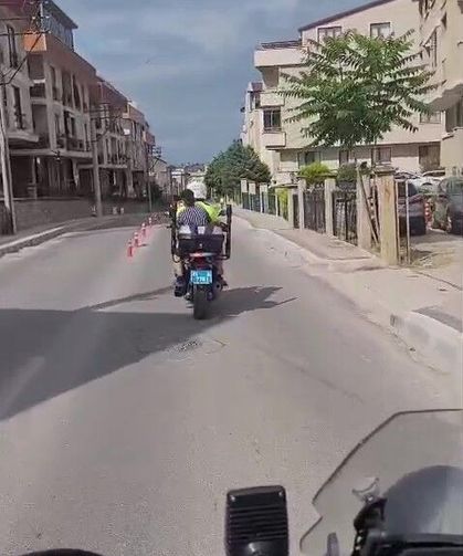 Kimliğini Kaybeden Öğrenciyi Polis Ekipleri Sınava Yetiştirildi