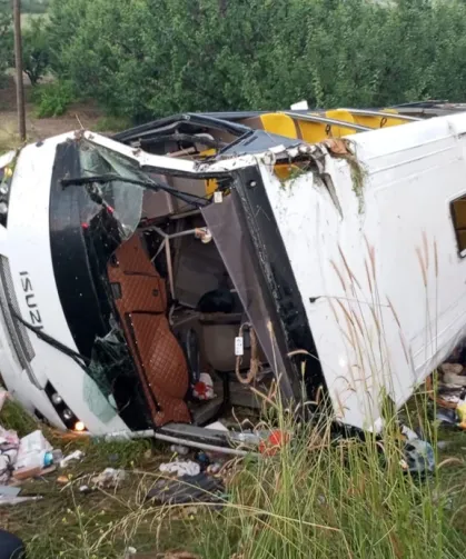 Tur Minibüsü Şarampole Yuvarlandı: 4 Ölü, 16 Yaralı