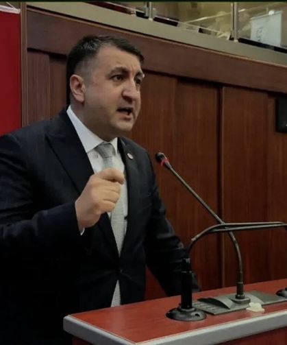 Atasever: "Kocaeli CHP Özgür Özel'i biraz rahat bırakmalı"